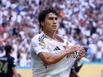 Gonzalo García celebra su gol a la Juventus en Miami