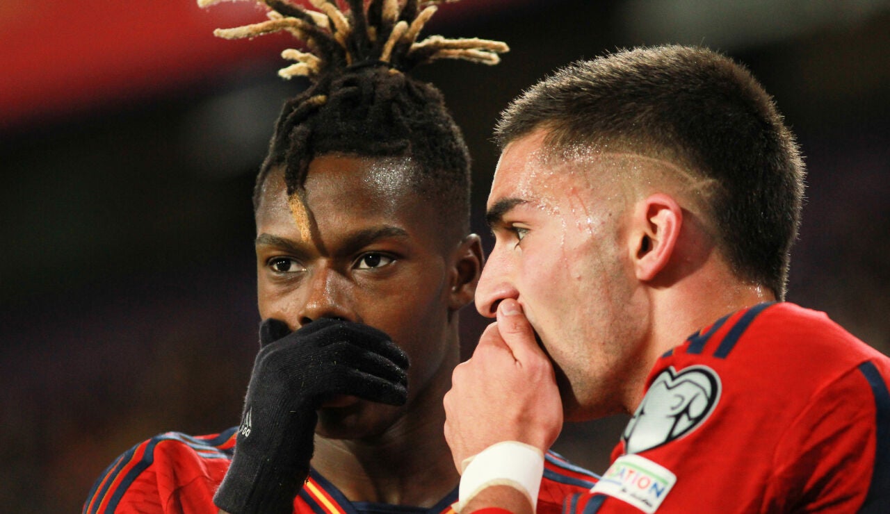Ferran Torres y Nico Williams con la selecci&oacute;n espa&ntilde;ola