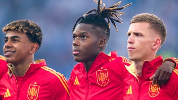 Dani Olmo, Nico Williams y Lamine Yamal con la selección