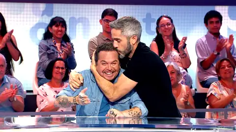 ¡Cumpleaños feliz en directo! Así lo celebra Jimmy Barnatán en Pasapalabra ¡Cumpleaños feliz en directo! Así lo celebra Jimmy Barnatán en Pasapalabra