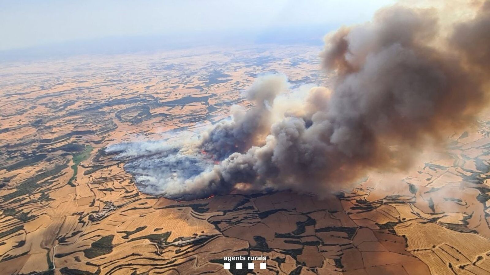 ¿Qué es un pirocúmulo? La peligrosa nube que nació del incendio de la Segarra, Lleida