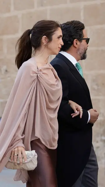 Chal de Elena Furiase en la boda de Paty Sánchez-Flores Chal de Elena Furiase en la boda de Paty Sánchez-Flores