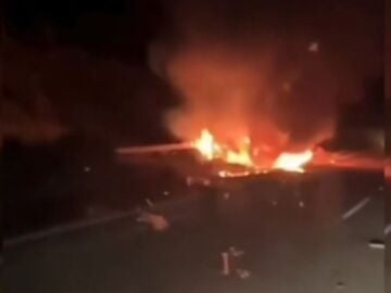  Un camionero grabó el Lamborghini de Diogo Jota en llamas 