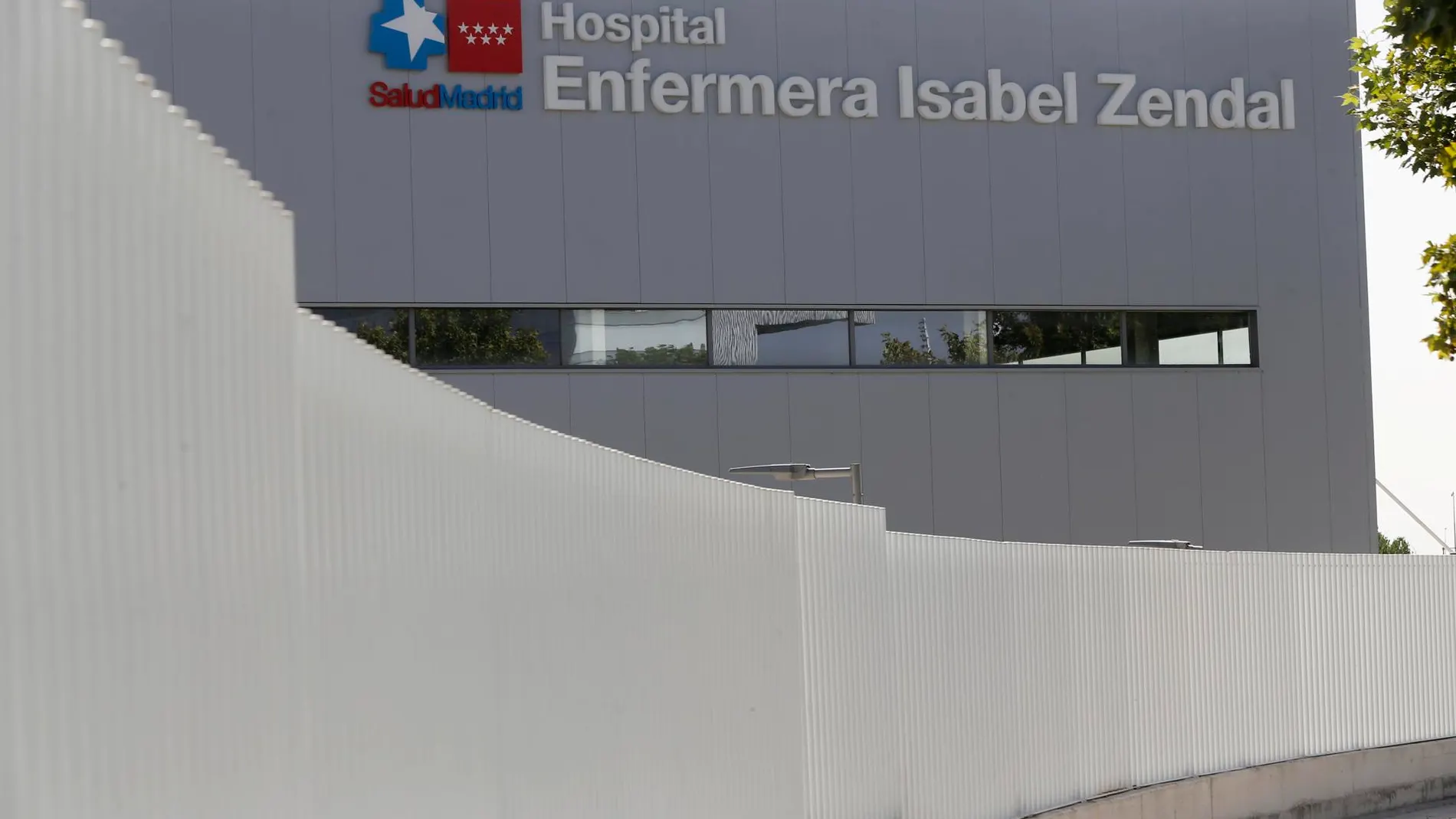 Fachada del Hospital Enfermera Isabel Zendal Fachada del Hospital Enfermera Isabel Zendal