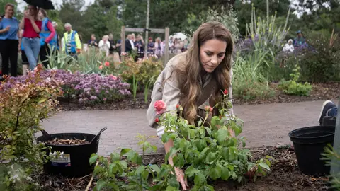 La Princesa de Gales en el Wellbeing Garden de la RHS La Princesa de Gales en el Wellbeing Garden de la RHS