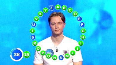 Tres aciertos para evitar la Silla Azul: Manu se juega la remontada en un Rosco muy especial