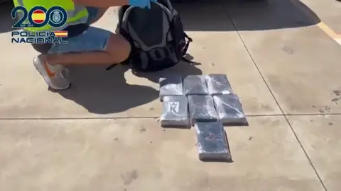 Conducía de forma temeraria con más de 7 kilos de cocaína en Lanzarote: esta es la secuencia Conducía de forma temeraria con más de 7 kilos de cocaína en Lanzarote: esta es la secuencia