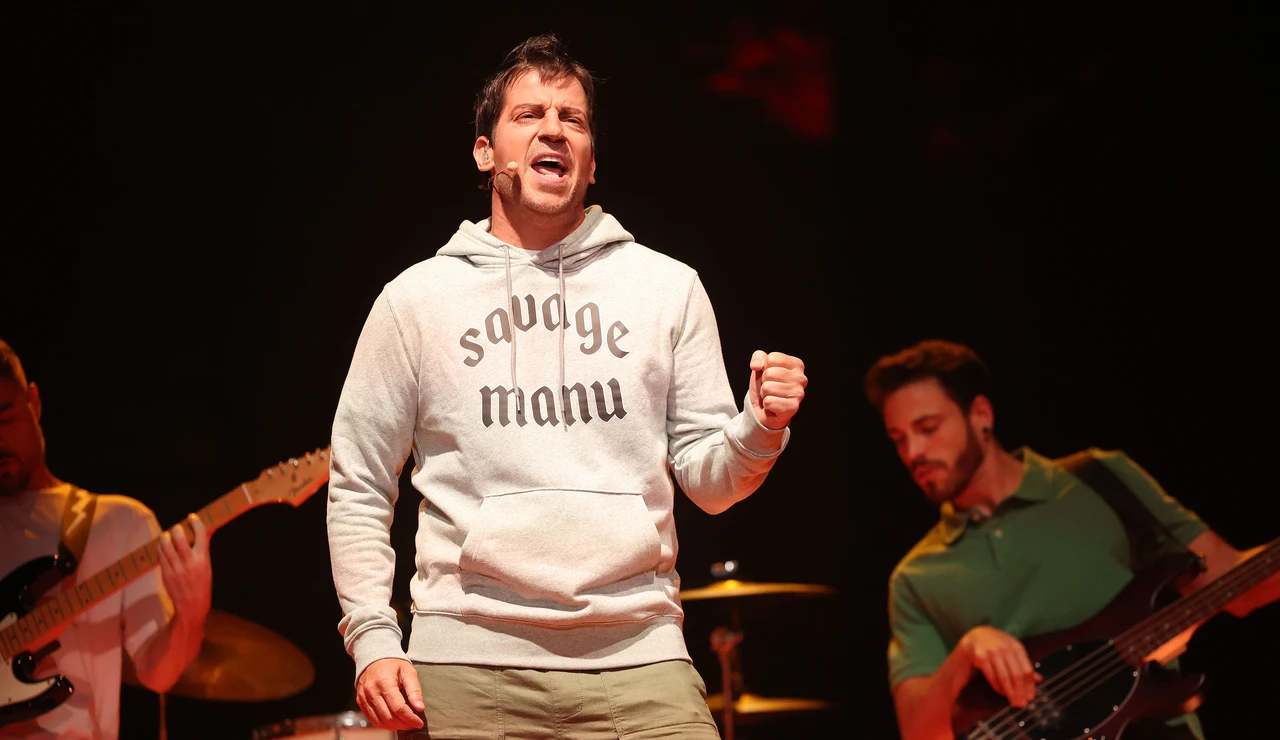 Manu Baqueiro revive la nostalgia de los 2000 como El Canto del Loco con ‘Volverá’