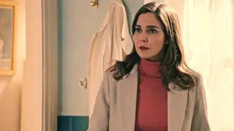 Avance del próximo capítulo de Sueños de libertad: Begoña, en peligro... ¡un ladrón se cuela en el dispensario! Avance del próximo capítulo de Sueños de libertad: Begoña, en peligro... ¡un ladrón se cuela en el dispensario!