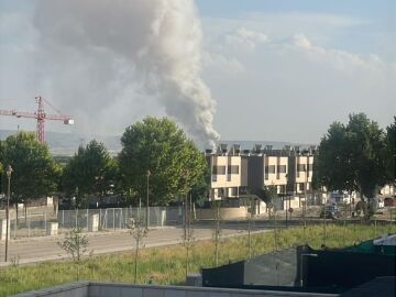 Incendio en una fábrica de baterías de litio en Azuqueca de Henares, Guadalajara