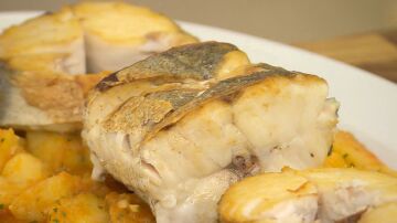 El truco de Karlos Arguiñano para saber cuándo está hecho el pescado
