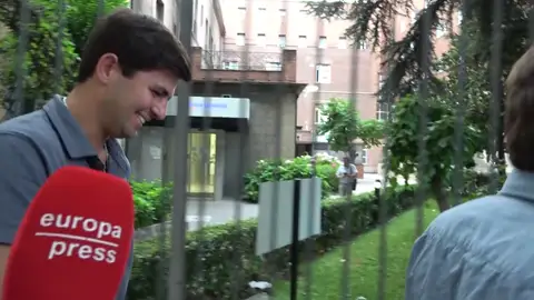 Juan Urquijo, a la salida del hospital Juan Urquijo, a la salida del hospital