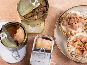 Latas de atún en aceite Latas de atún en aceite