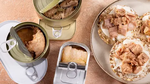 Latas de atún en aceite Latas de atún en aceite