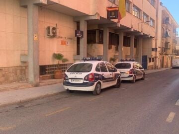 Muere un hombre abatido por la Policía en Linares tras disparar a los viandantes y herir a una persona