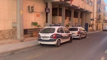 Muere un hombre abatido por la Policía en Linares tras disparar a los viandantes y herir a una persona