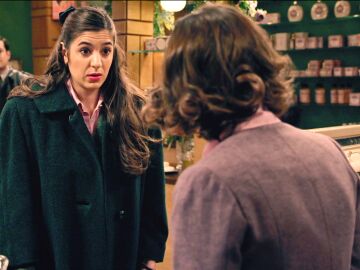 Capítulo 343 de Sueños de libertad; 4 de julio: Carmen intenta hacer de celestina entre Claudia y Chema 