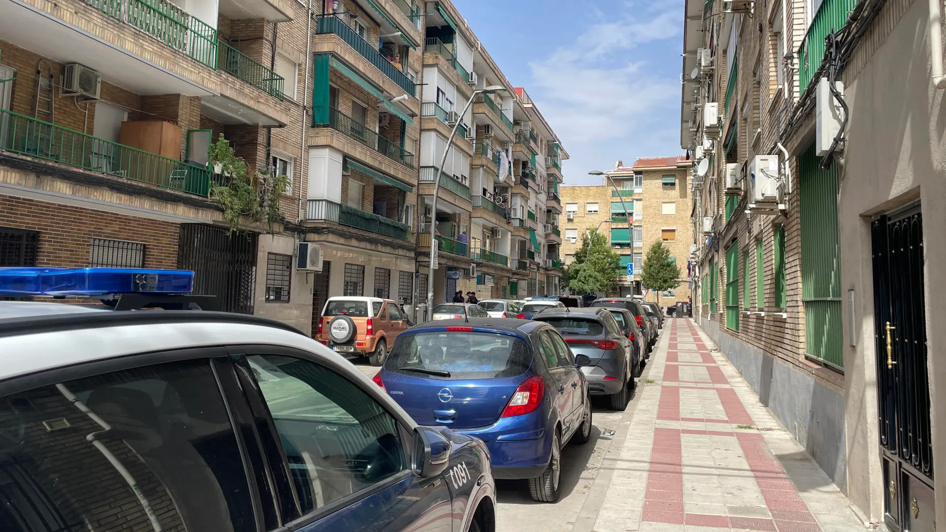 Coche de la Policía Nacional en una calle de Getafe. Coche de la Policía Nacional en una calle de Getafe.