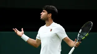 Carlos Alcaraz celebra un break a Andrey Rublev en el tercer set Carlos Alcaraz celebra un break a Andrey Rublev en el tercer set