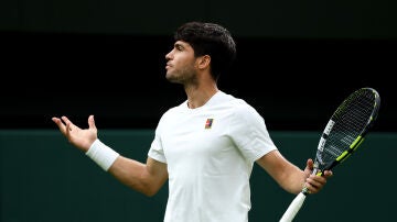 Carlos Alcaraz celebra un break a Andrey Rublev en el tercer set