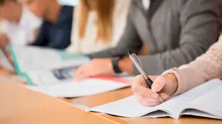 Existen ofertas laborales en centros educativos sin oposición Existen ofertas laborales en centros educativos sin oposición