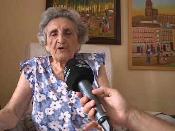 Trinidad, la mujer que espera la ayuda de la dependencia