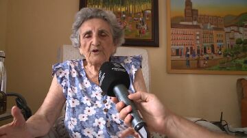 Trinidad, la mujer que espera la ayuda de la dependencia