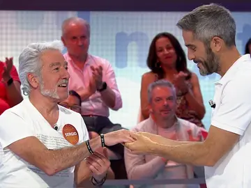 ¡Una pedida de mano en Pasapalabra! Sergio Pazos le da el “sí, quiero” a Roberto Leal ¡Una pedida de mano en Pasapalabra! Sergio Pazos le da el “sí, quiero” a Roberto Leal