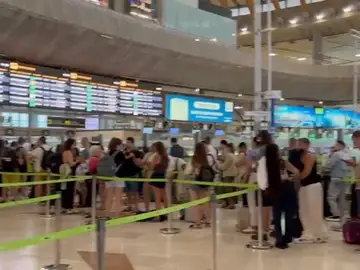 Caos aeropuerto Tenerife Caos aeropuerto Tenerife