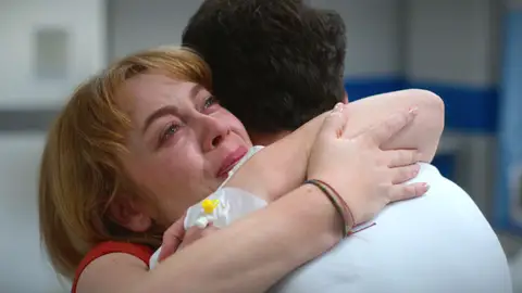 ¡Bahar y Timur por fin respiran aliviados!: no están contagiados del virus y su vida no corre peligro ¡Bahar y Timur por fin respiran aliviados!: no están contagiados del virus y su vida no corre peligro