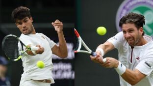 Carlos Alcaraz y Cameron Norrie, en acci&oacute;n en Wimbledon