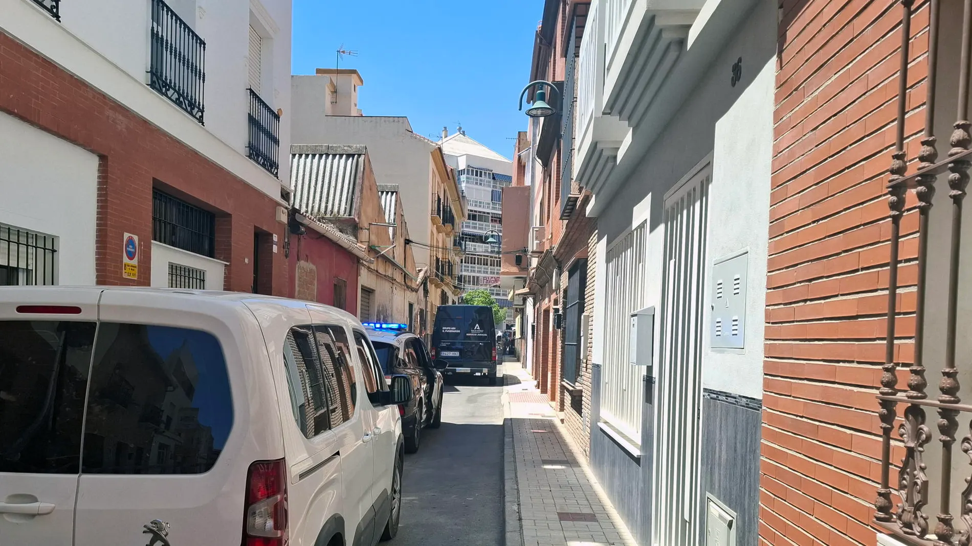 Hallan restos humanos en un local de Málaga frecuentado por okupas Hallan restos humanos en un local de Málaga frecuentado por okupas