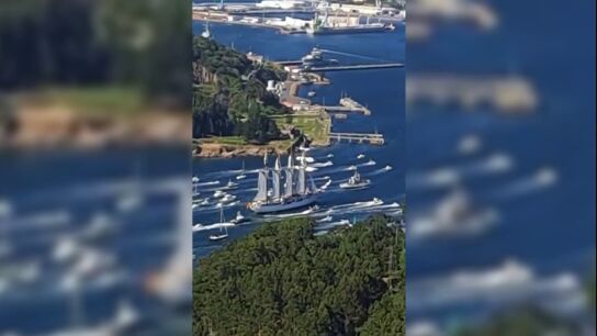 El Juan Sebasti&aacute;n de Elcano atraca en Ferrol con la princesa Leonor a bordo