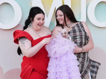 Lena Dunham y Megan Stalter presentan Too Much Lena Dunham y Megan Stalter presentan Too Much