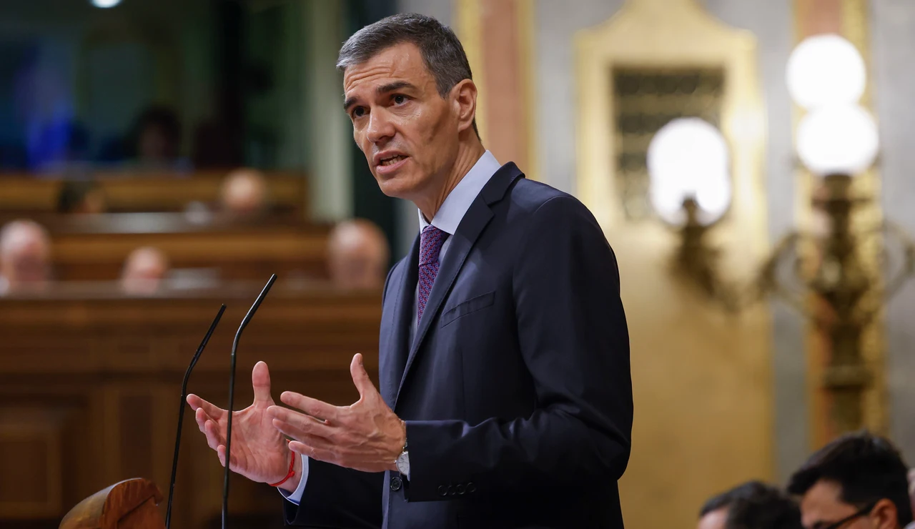 - El presidente del Gobierno, Pedro Sánchez en el pleno del Congreso de los Diputados