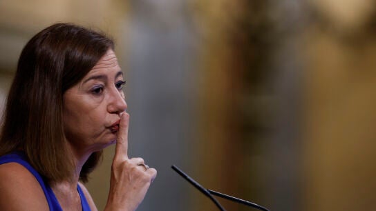 Francina Armengol a la bancada de PP: "Dejen de dar este espectáculo lamentable"