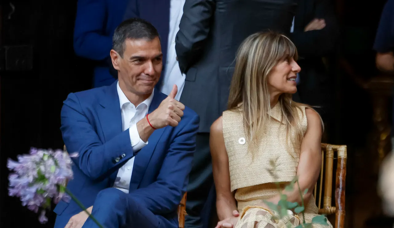 El presidente del Gobierno español, Pedro Sánchez y su mujer, Begoña Gómez
