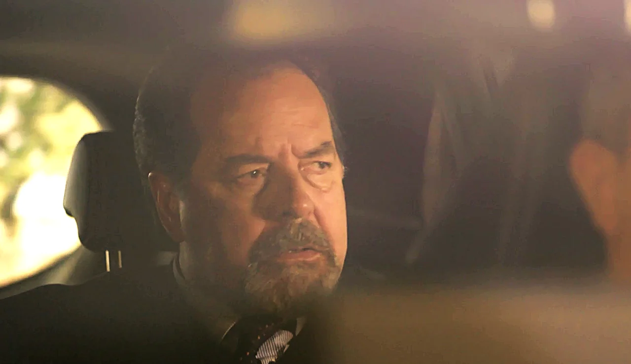 Octavio Oramas acaba con el negocio de su hija a sus espaldas: no te pierdas un nuevo capítulo de La Encrucijada