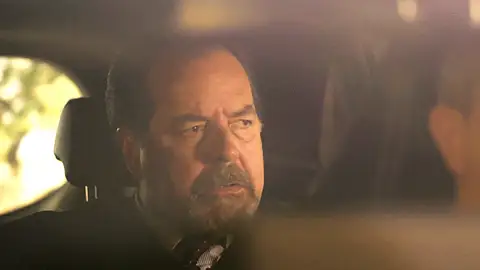 Octavio Oramas acaba con el negocio de su hija a sus espaldas: no te pierdas un nuevo capítulo de La Encrucijada Octavio Oramas acaba con el negocio de su hija a sus espaldas: no te pierdas un nuevo capítulo de La Encrucijada