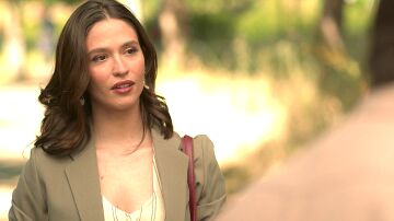 Amanda descubre a César y Laura jugando con un niño… ¿será su hijo?