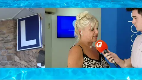 Profesora de autoescuela Profesora de autoescuela