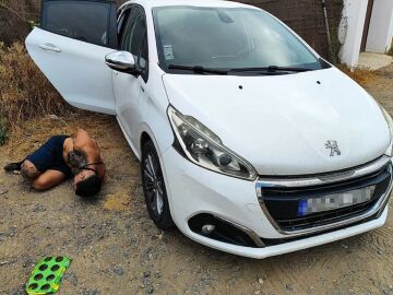 Ensangrentado y maniatado en el maletero de un coche: el brutal secuestro que hacen saltar las alarmas del narcotráfico en Ayamonte