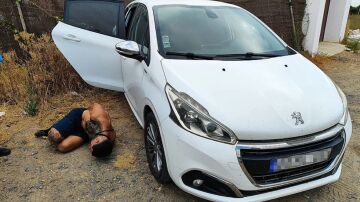 Ensangrentado y maniatado en el maletero de un coche: el brutal secuestro que hacen saltar las alarmas del narcotráfico en Ayamonte
