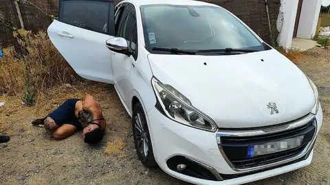 Ensangrentado y maniatado en el maletero de un coche: el brutal secuestro que hacen saltar las alarmas del narcotráfico en Ayamonte Ensangrentado y maniatado en el maletero de un coche: el brutal secuestro que hacen saltar las alarmas del narcotráfico en Ayamonte