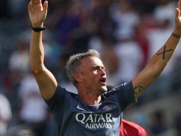 Antena 3 Deportes (10-07-25) Luis Enrique: "Tengo el móvil lleno de mensajes de culés felicitándome"