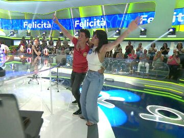David Civera duda y Michelle Calvó aprovecha 