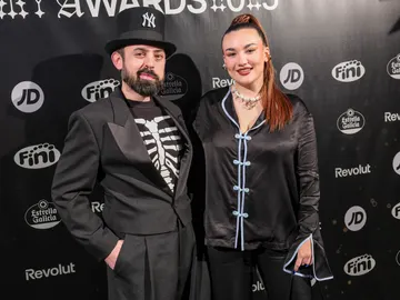 Eme de Amores y Muna Eme de Amores y Muna