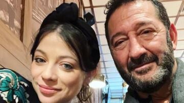 Michelle Trachtenberg y su novio Jay Cohen