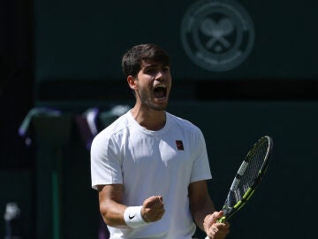 Antena 3 Deportes (11-07-25) Carlos Alcaraz somete al bombardero Fritz y jugará su tercera final de Wimbledon