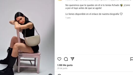 Rebeca Ter&aacute;n posando para su marca de bolsos AMIMA Brand